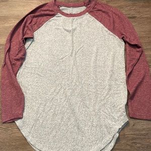 American Eagle pink and grey long sleeve